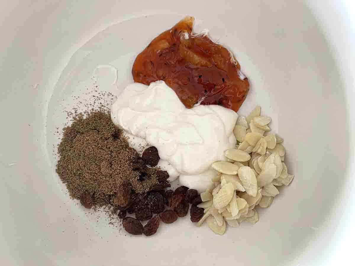 bowl with mayonnaise and spices.