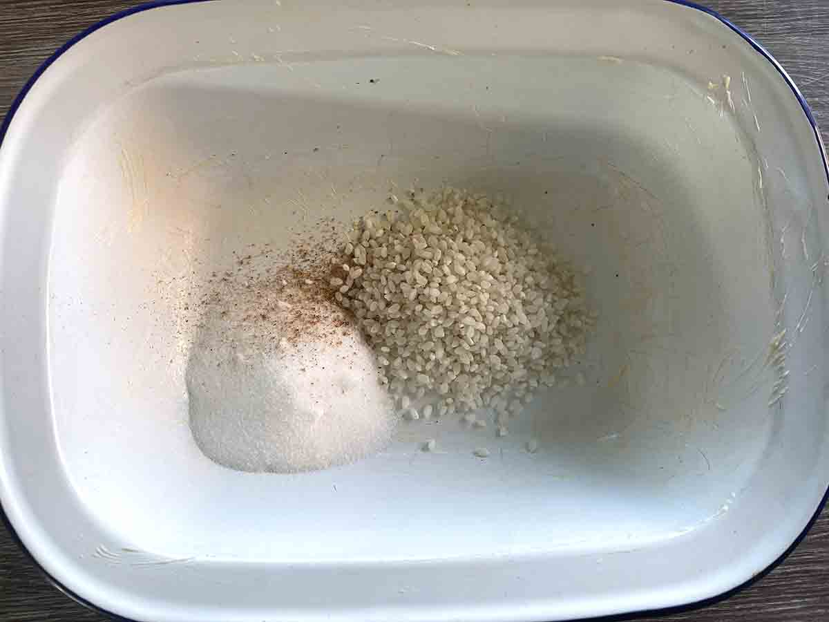 rive and sugar in the dish.