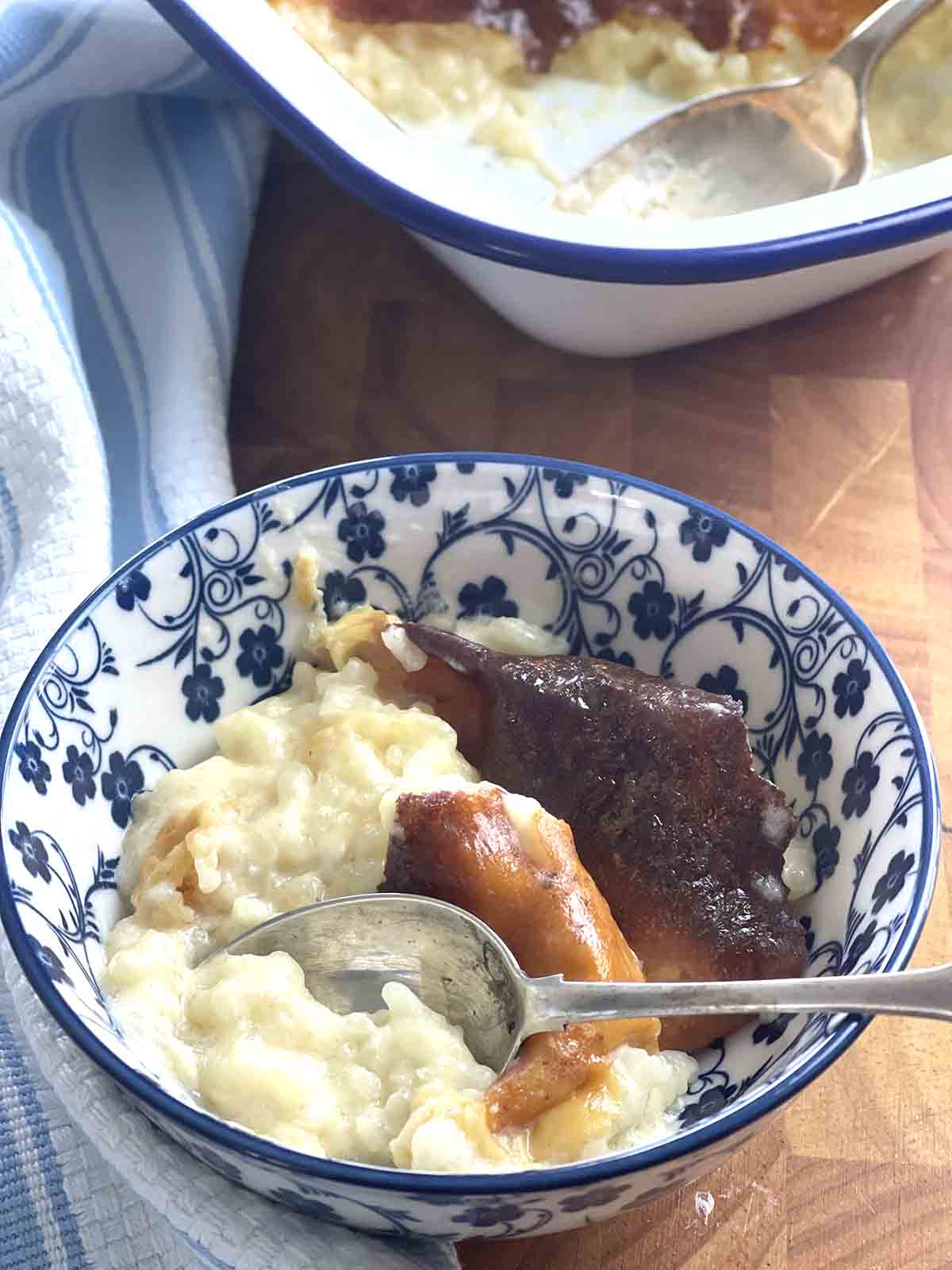 portion of creamed rice in a bowl.