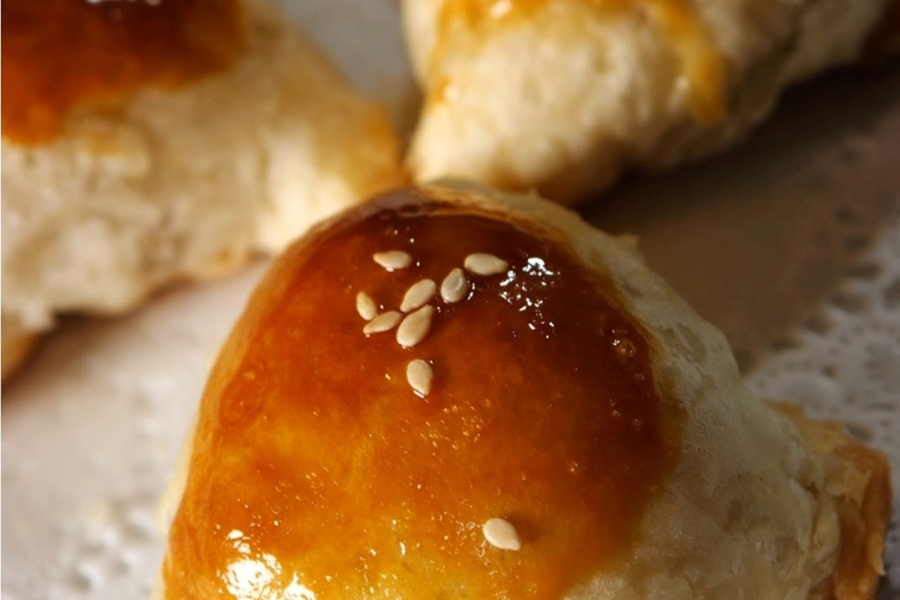 Royal China’s Honey Roast Pork Puffs Royal China’s Honey Roast Pork Puffs