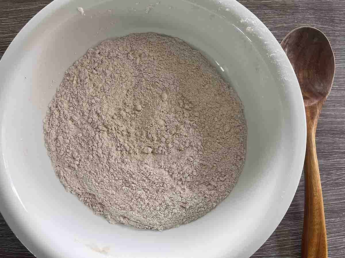 mixed flour.