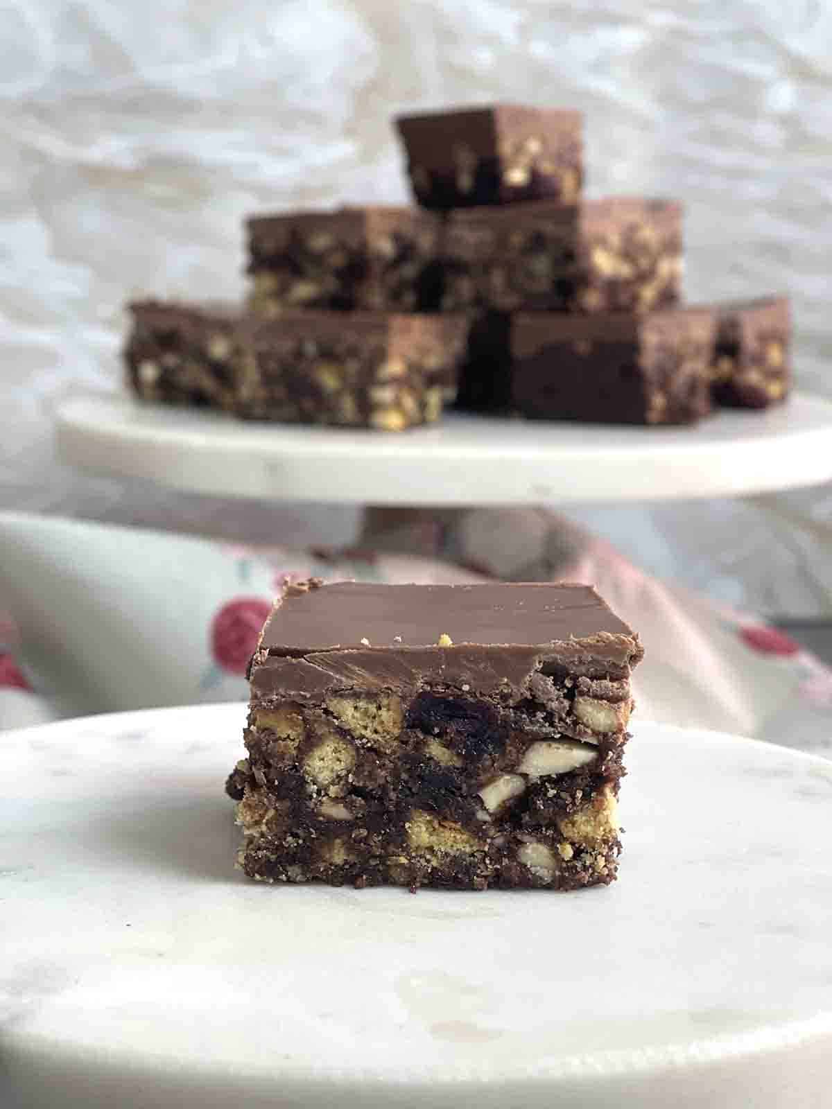 close up of christmas tiffin cake
