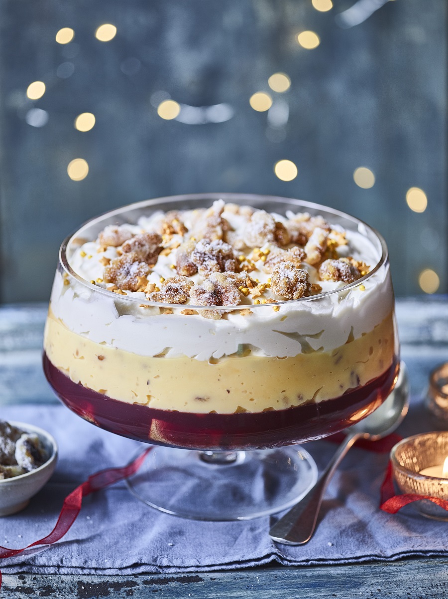 17 Irresistible Christmas Trifle Recipes To Sweeten Your Holidays