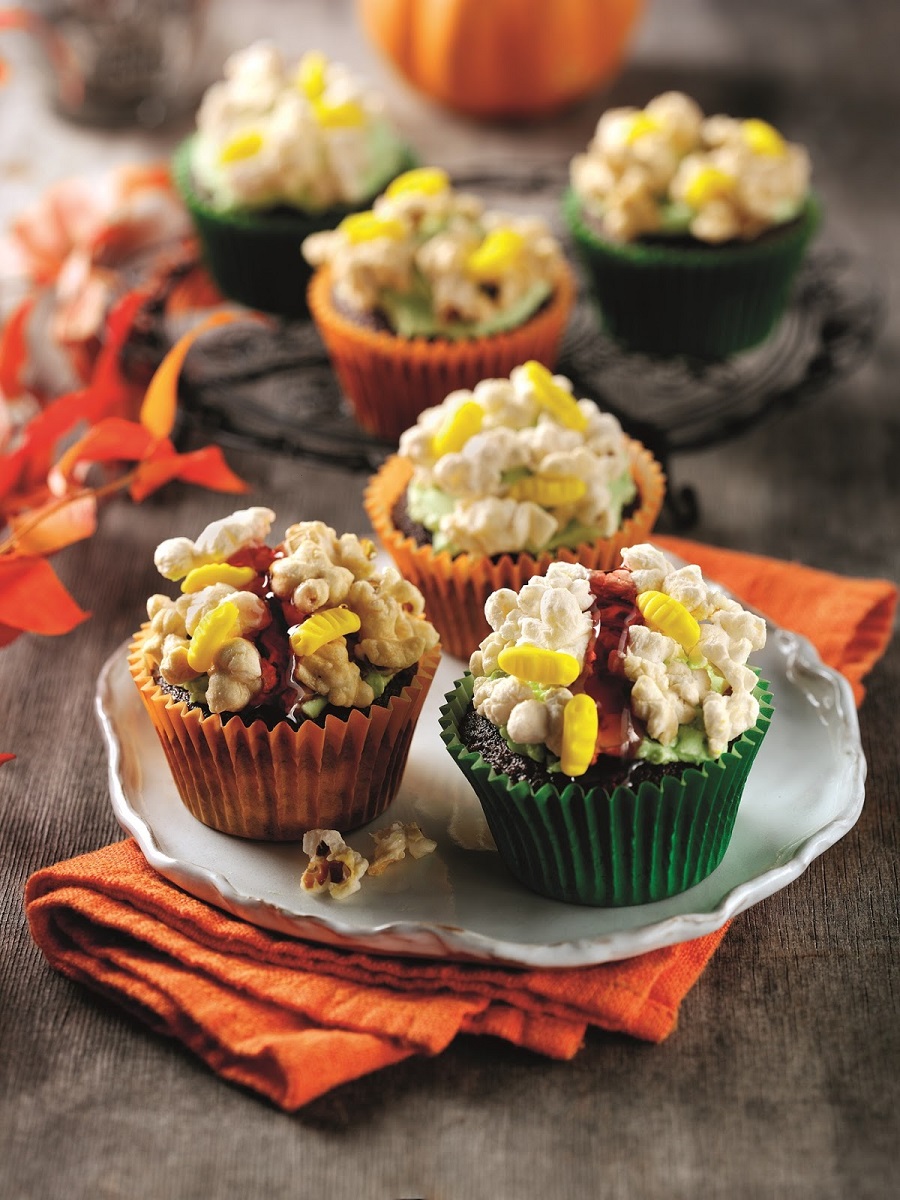 9 Creepy And Scary Halloween Themed-Recipes. Popcorn Brains With Maggots: