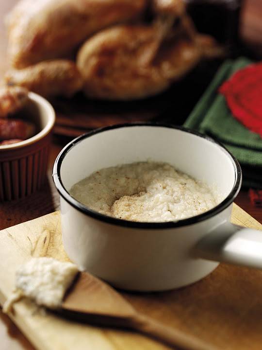 Luxury Bread Sauce: Christmas Day Side Recipes.