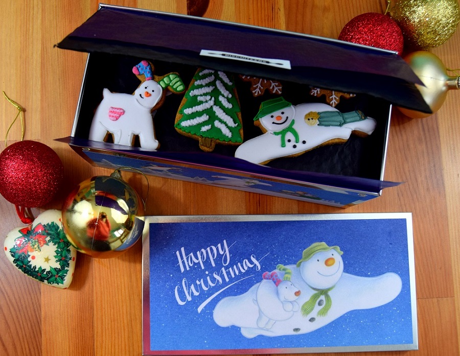 The Snowman™ And The Snowdog Biscuit Tin Review. 