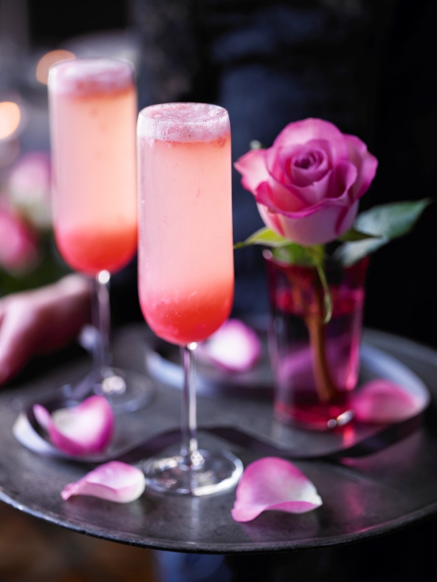 Heston’s Rhubarb Fizz