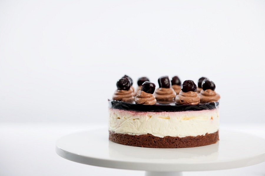 33 Cheesecake Recipes For Afternoon Tea How To Make A Black Forest Cheesecake: Classic 70's Style.