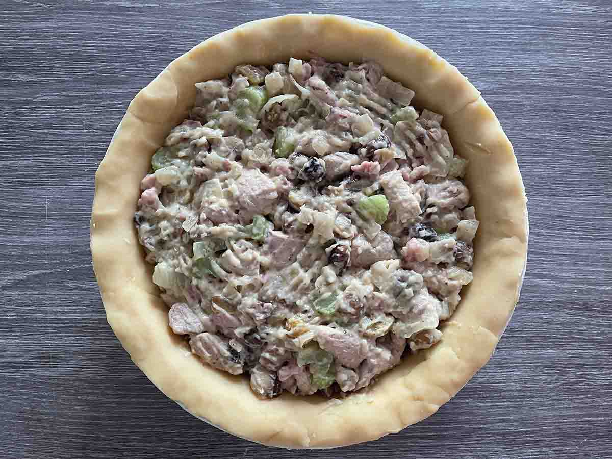 filling in pastry case.