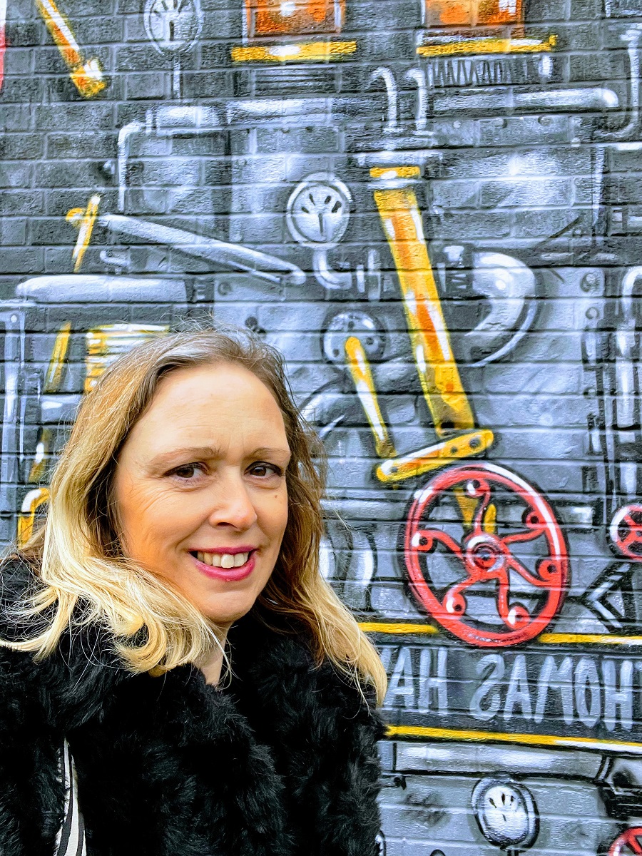 Bringing Street Art To The Canal Side