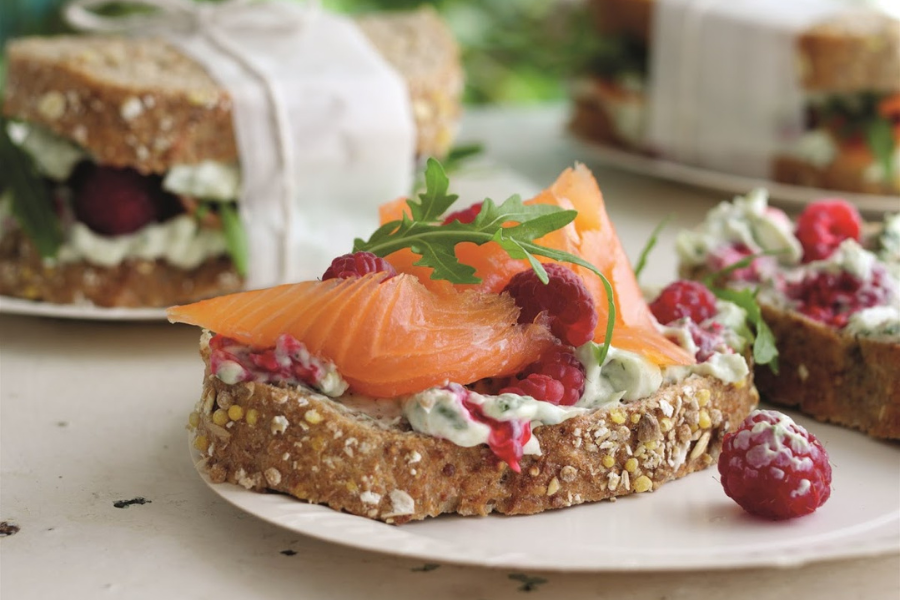 Easy Salmon Sandwiches