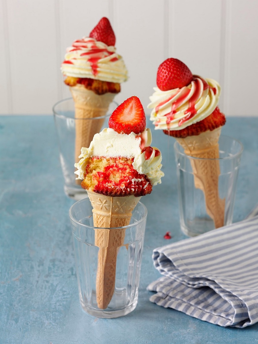 Strawberry And Vanilla Ice Cream Cake Cones.