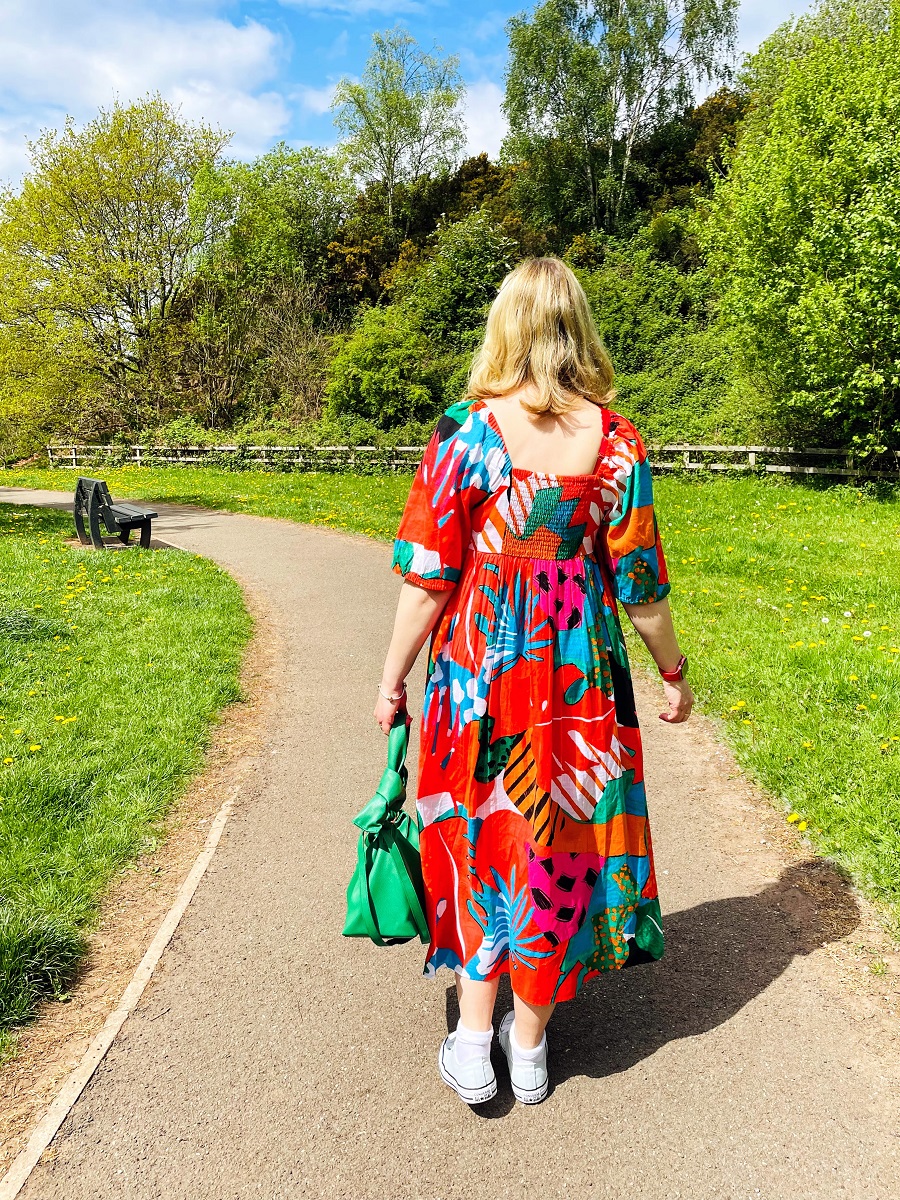 a bright Print maxi dress a bright Print maxi dress