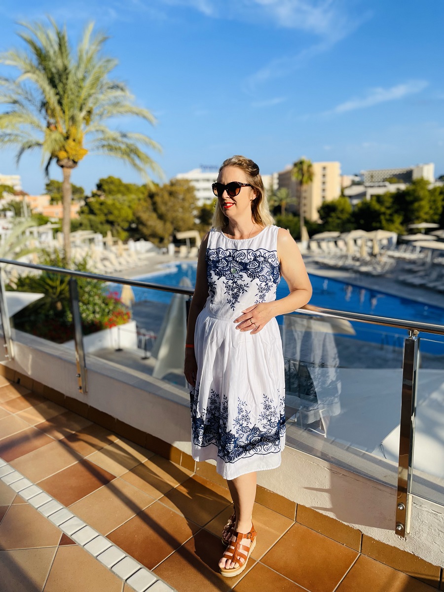 7 Easy Ways To Make Your Wardrobe More Sustainable 7 Easy Ways To Make Your Wardrobe More Sustainable