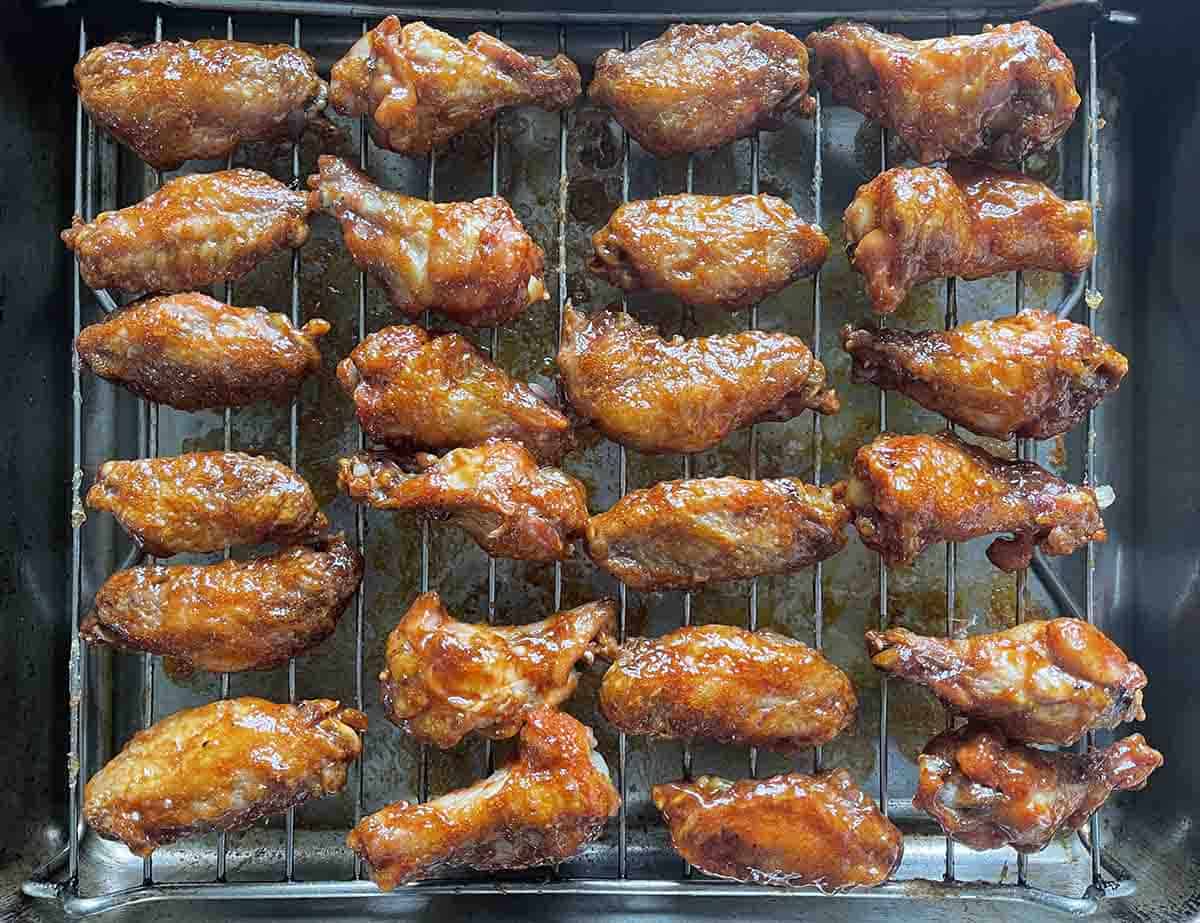 wings with sauce on.
