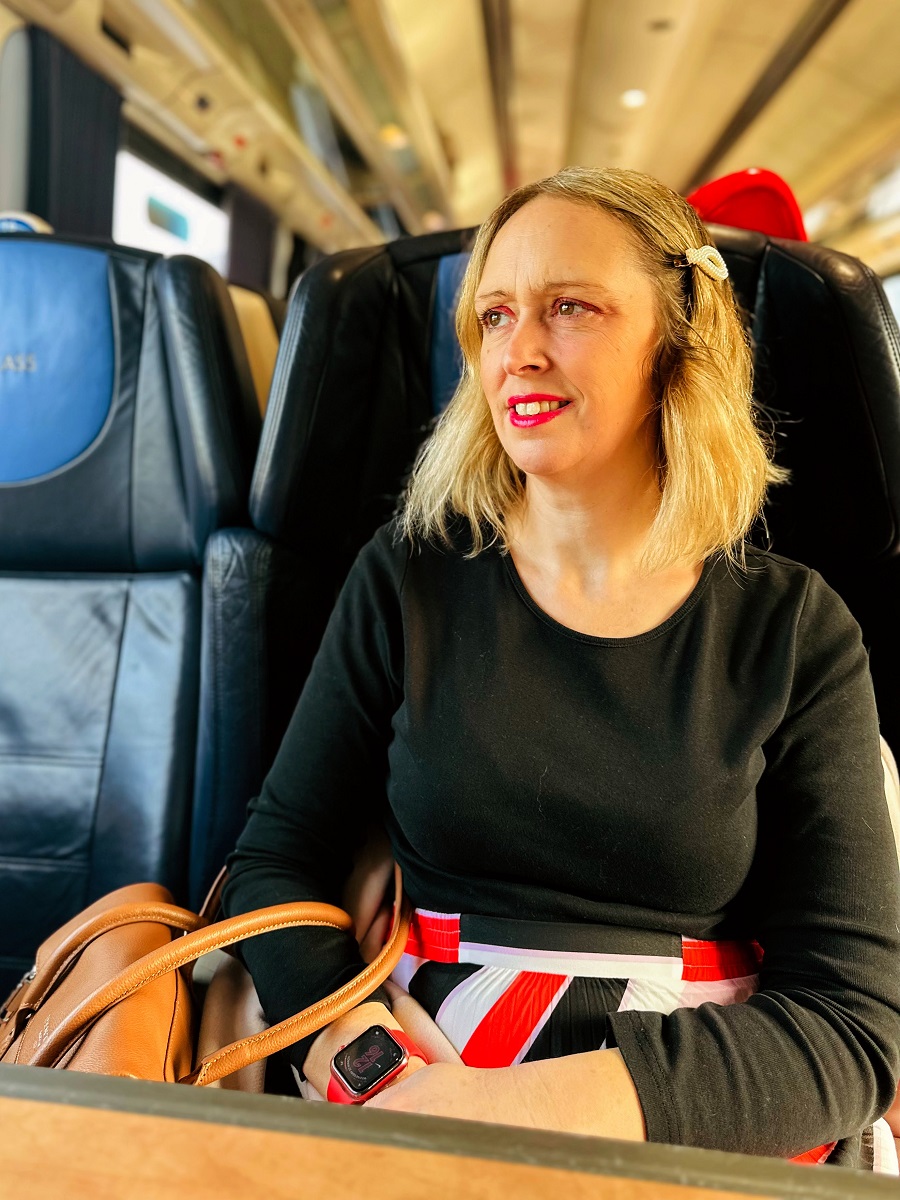 What To Wear To Travel In Comfort And Style