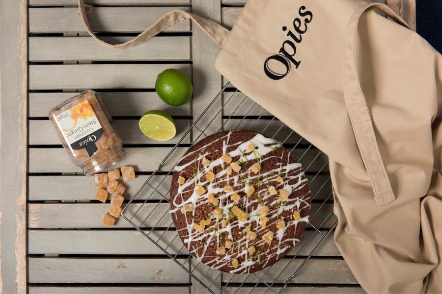 How To Make A Ginger and Lime Drizzle Cake
