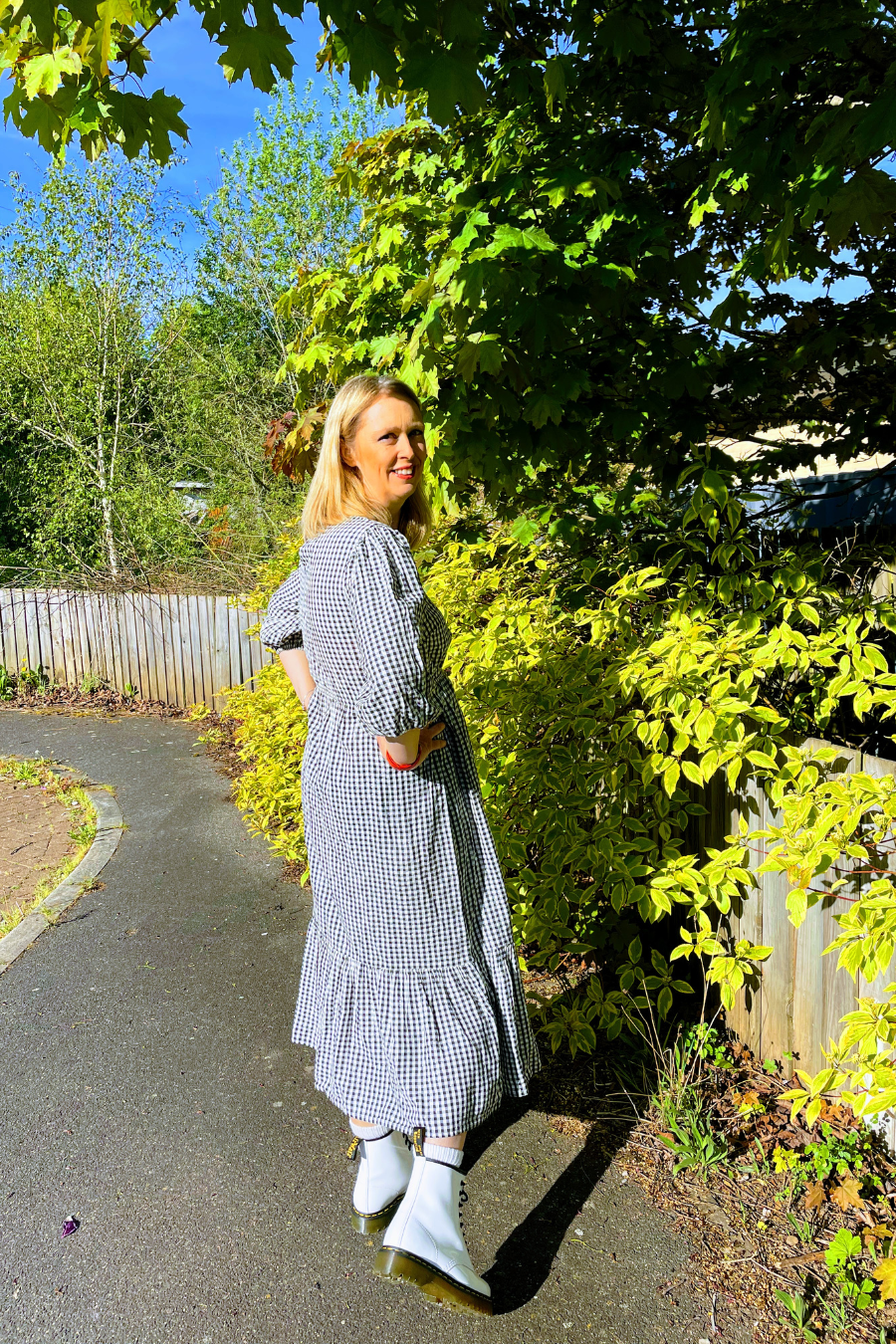 What To Wear To A BBQ What To Wear To A BBQ