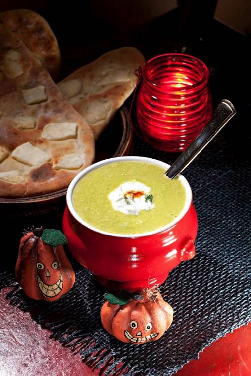 Halloween Recipes: Curried English Pea Soup