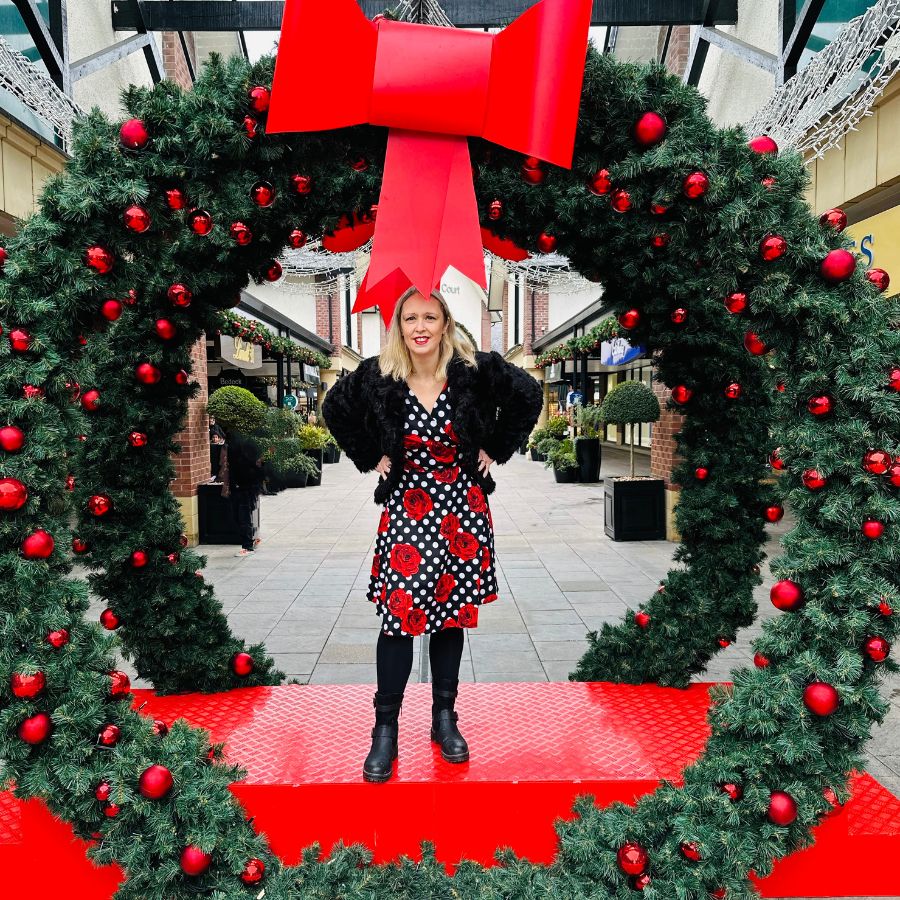Red And Black Outfit Ideas For Every Occasion