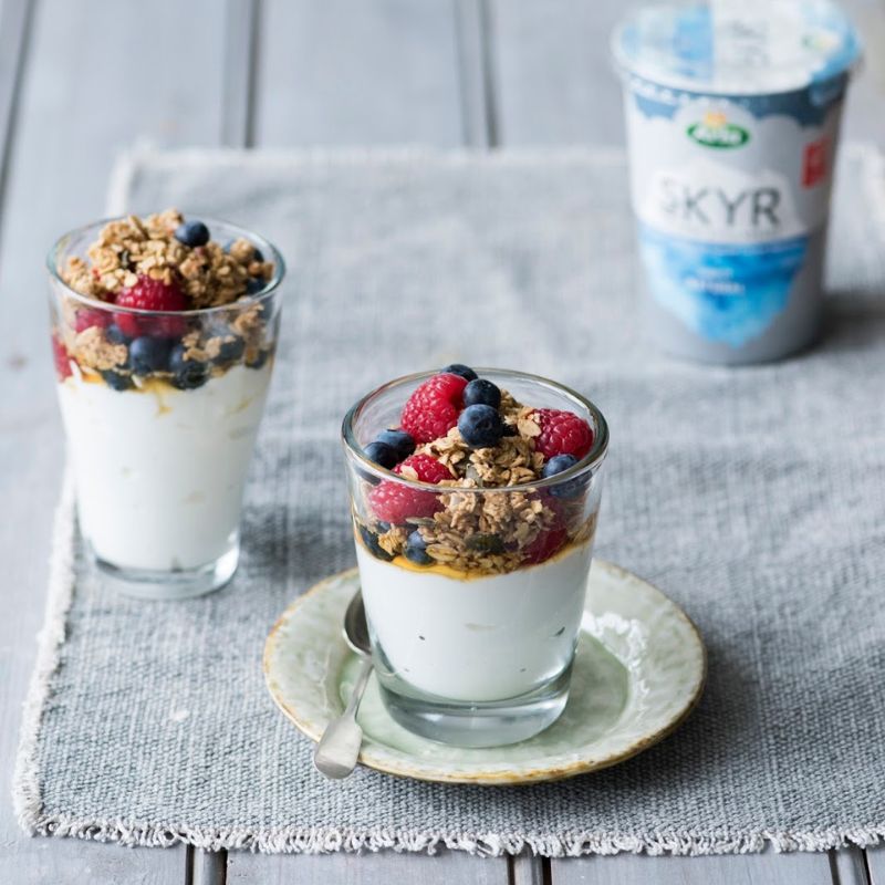 Speedy Granola Parfait Using Sugar Free Granola