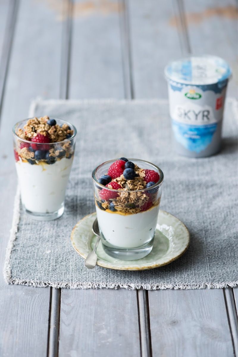 Speedy Granola Parfait Using Sugar Free Granola
