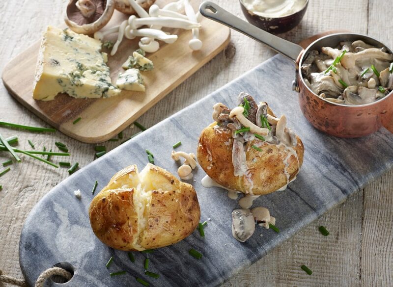 9 Irresistible Jacket Potato Fillings That Beat The Boring Toppings Any Day Of The Week How To Make Blue Cheese And ‘shrooms: