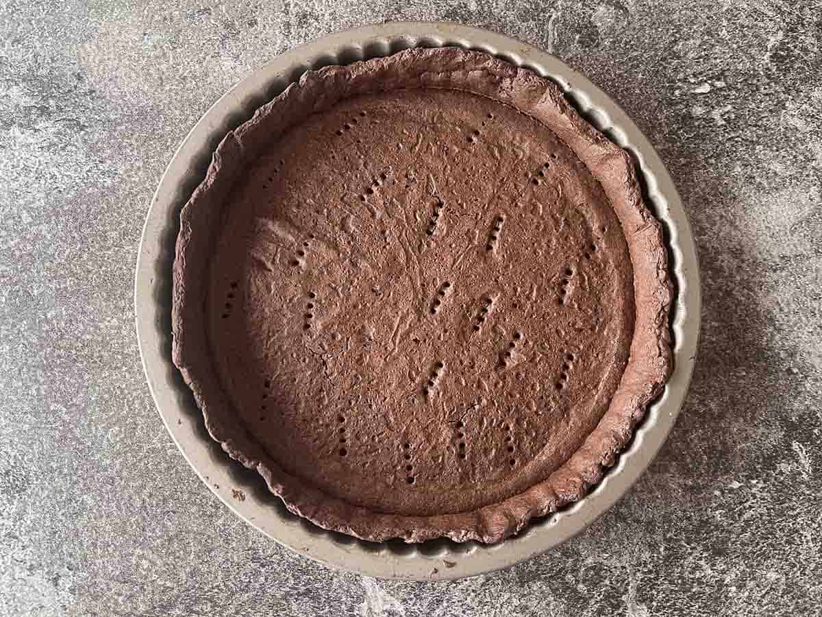 cooked chocolate pastry.
