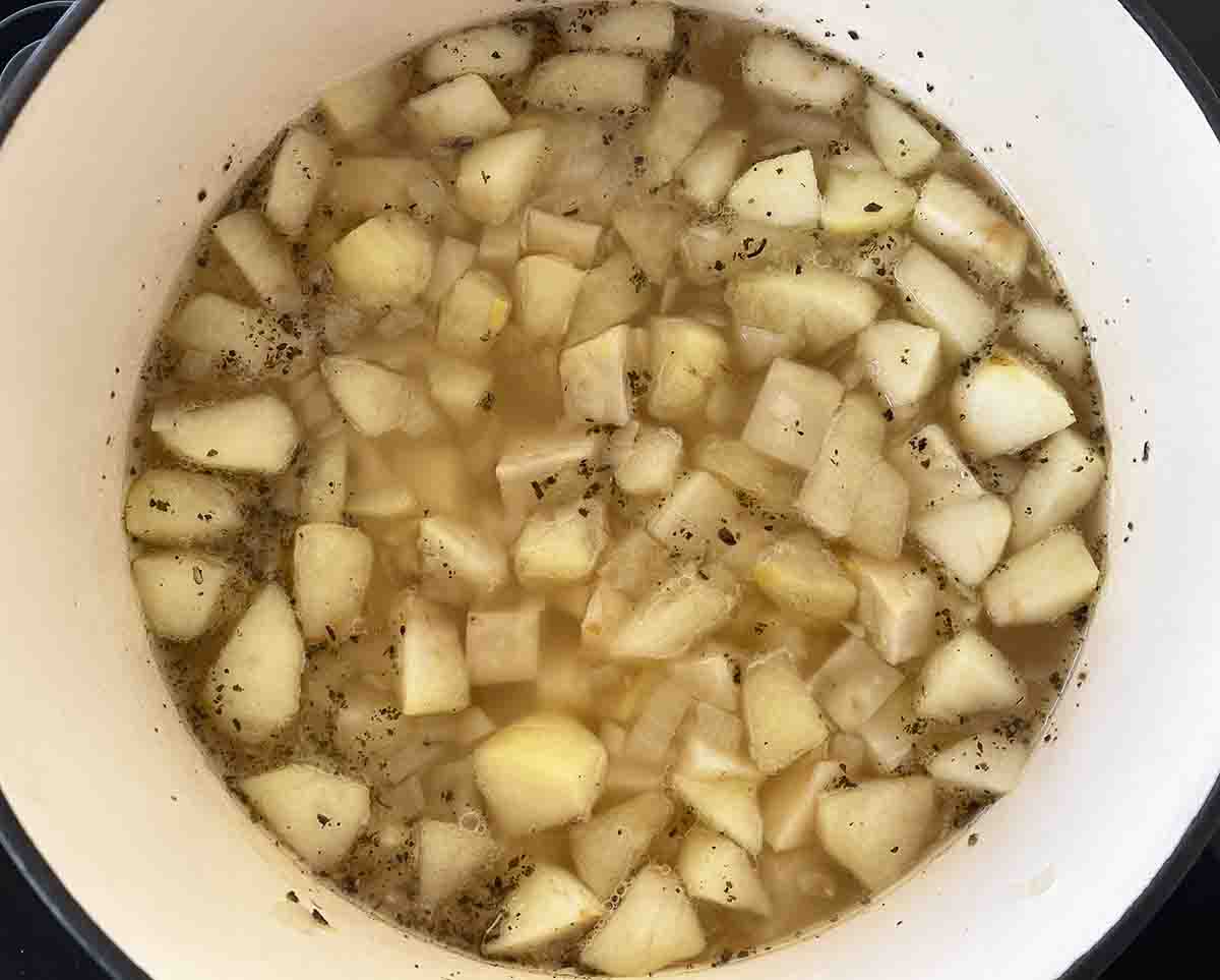 apple added to pan.